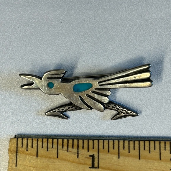 Vintage Unmarked Sterling Silver Native Turquoise Inlay Roadrunner Pin Brooch - Picture 2 of 5